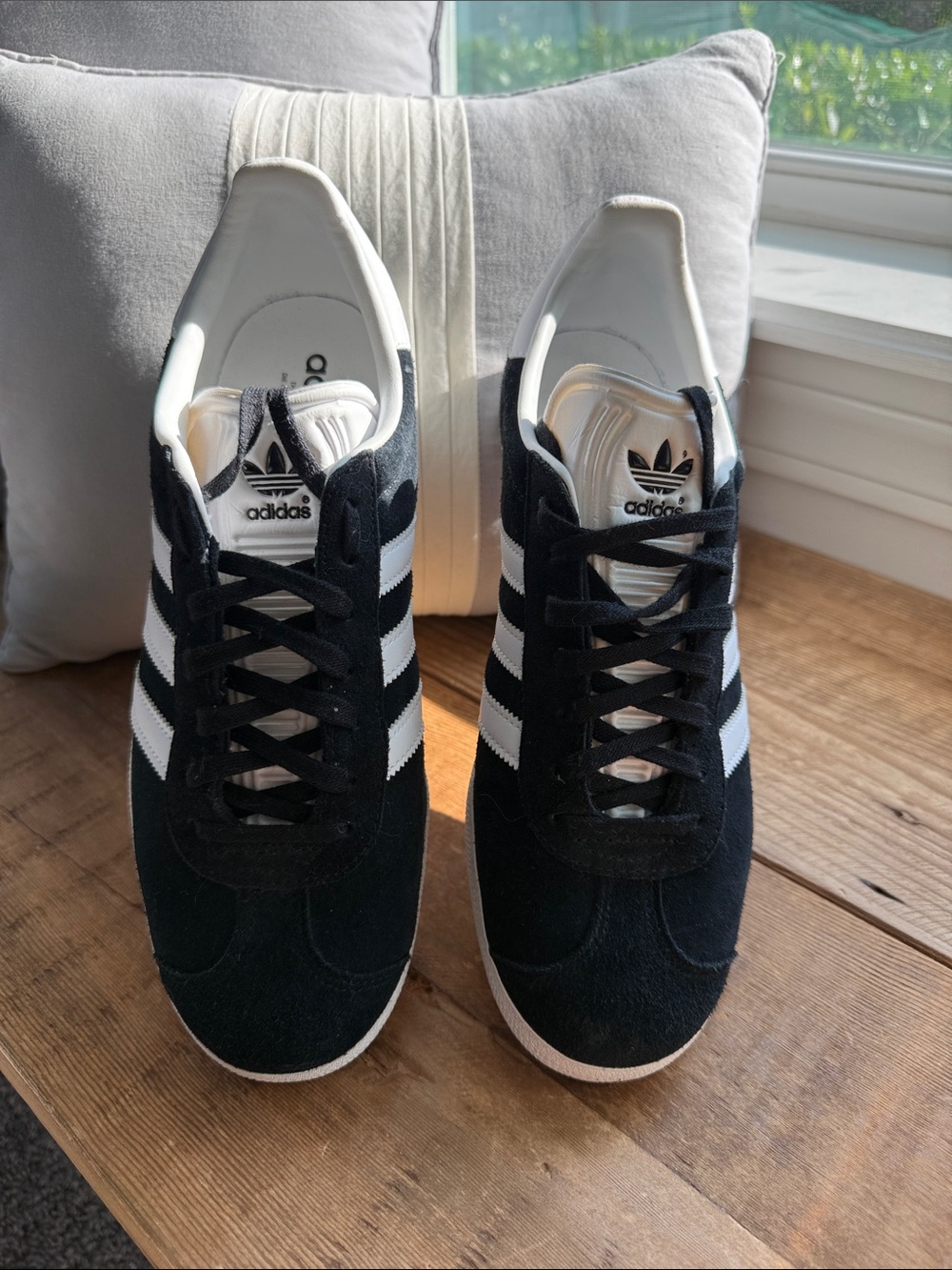 Adidas Gazelle Men’s Size 9/Women’s Size 10.5 LIKE NEW - Picture 2 of 7
